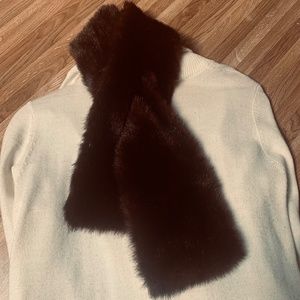 FAUX FUR COLLAR SCARF